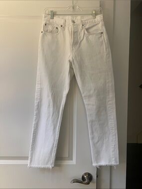White Skinny Straight-Leg Women’s Jeans
